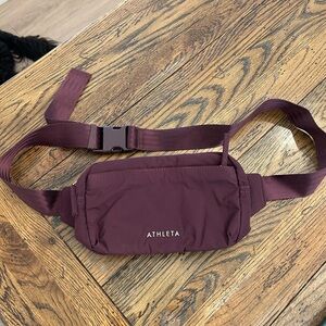 Athleta Plum Belt Bag Crossbody Fanny Pack Travel Waist Bag